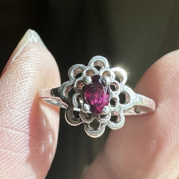VTG Accent Ring Size 6 Purple Amethyst Gem Blooming‎ Flower 925 Sterling 2.1g - Picture 4 of 12